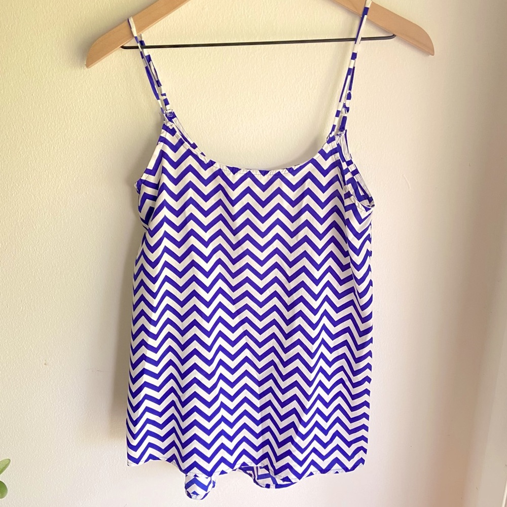 Aina Be blue and white chevron tank top cami- size S